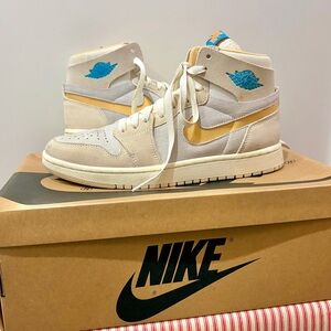 Air Jordan 1 High Zoom CMFT 2 Sail Gold Men’s 7.5 LIKE NEW (Box Included)